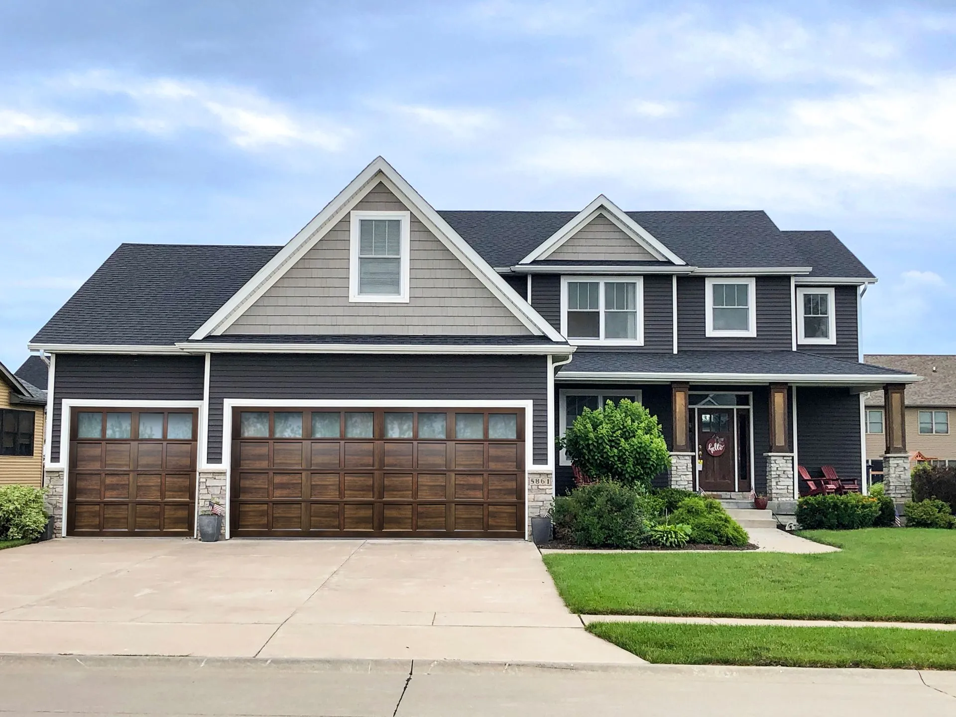 Raynor StyleView residential garage door